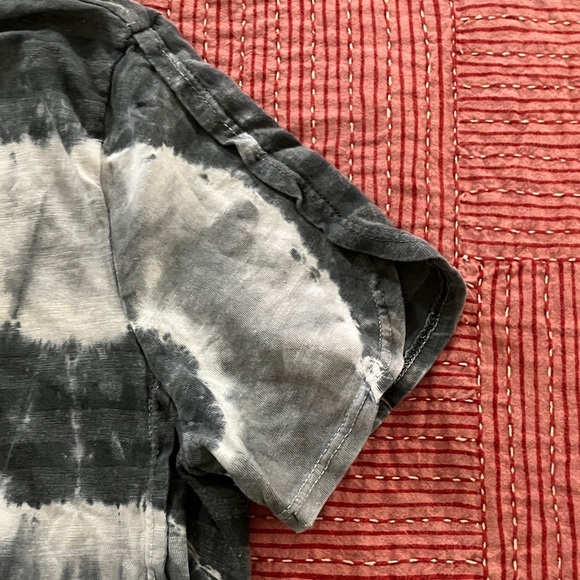 Women’s small Lord & Taylor tie dye with feminine cut - Picture 9 of 13